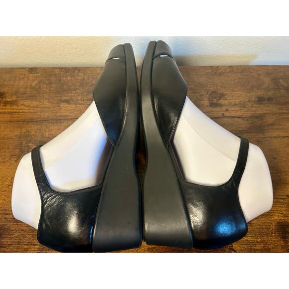 Moda Black Leather Strap Peep Toe Low Wedge Shoes NWT 7M - Picture 3 of 7